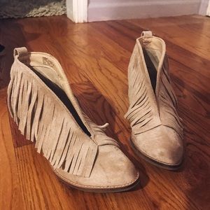 Matisse Coconut fringe booties